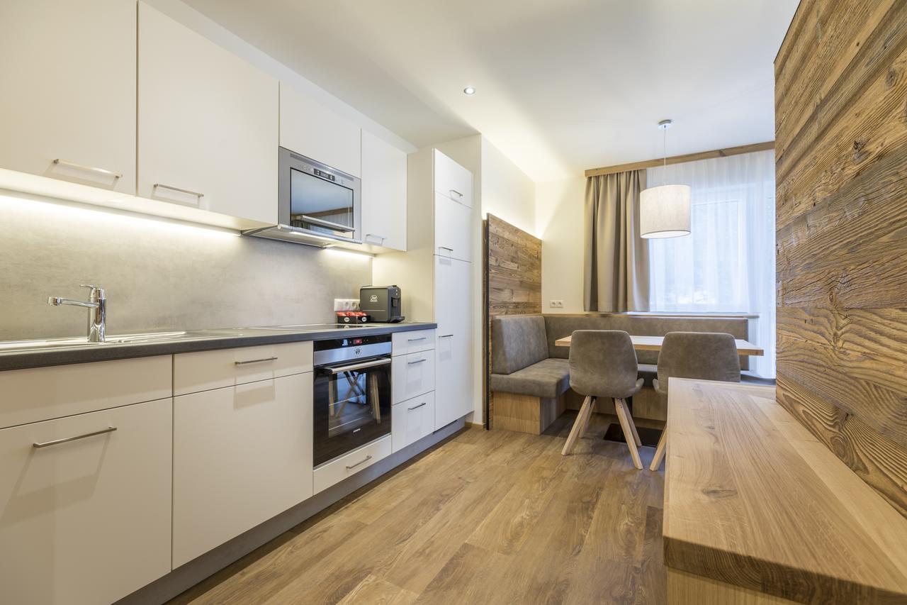 Ofentuerl Alpine Living Aparthotel Flachau Exterior photo