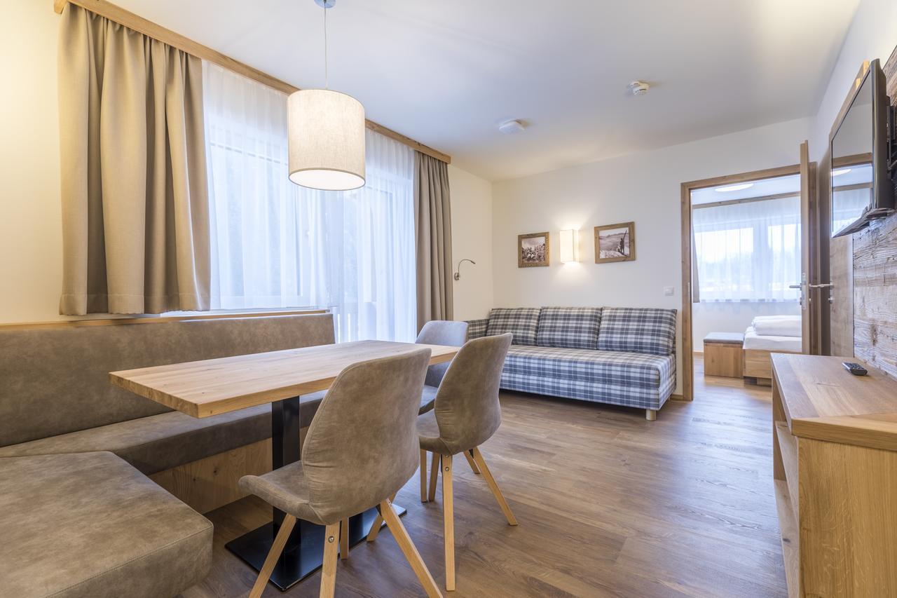 Ofentuerl Alpine Living Aparthotel Flachau Exterior photo