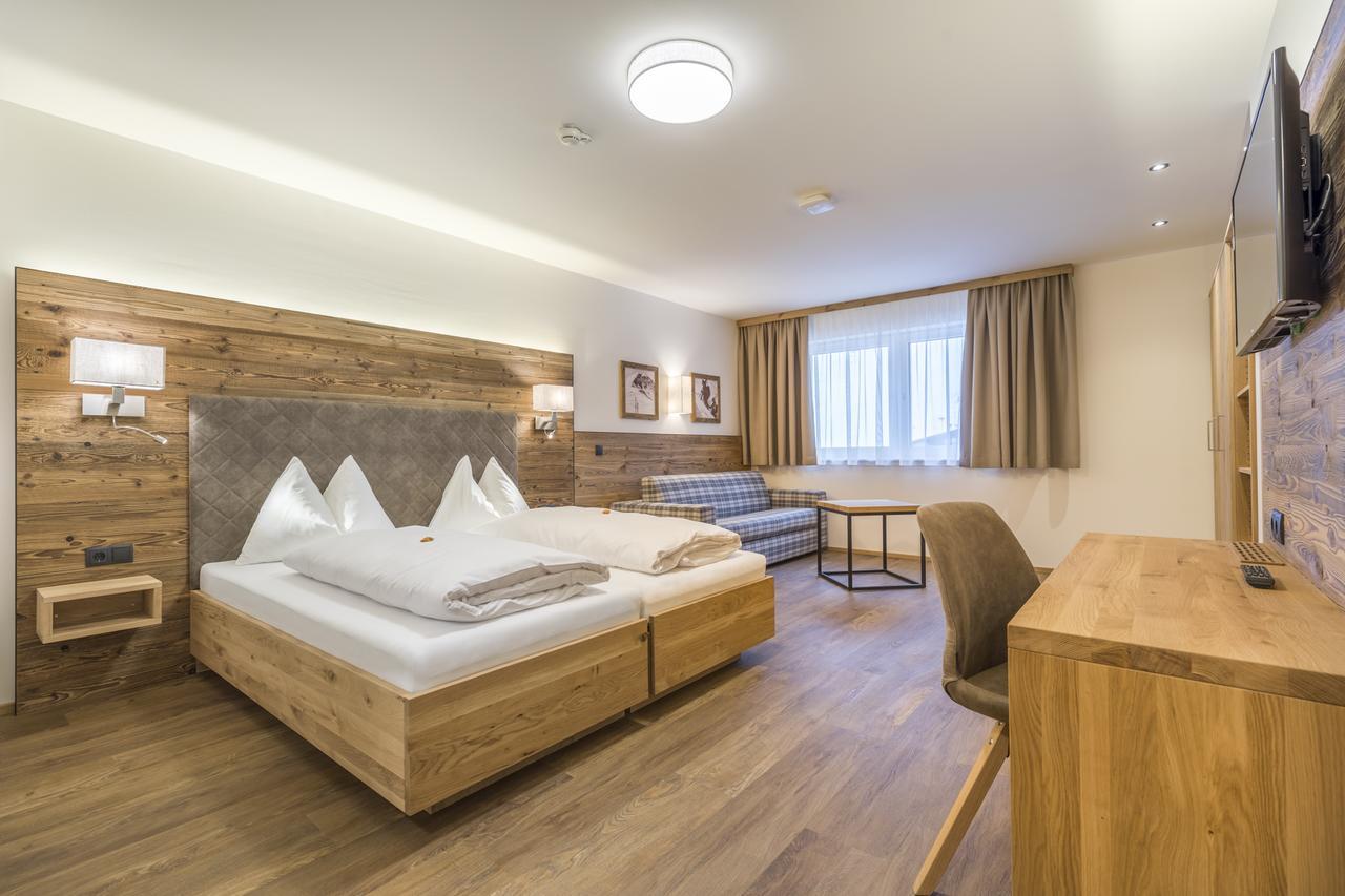 Ofentuerl Alpine Living Aparthotel Flachau Exterior photo